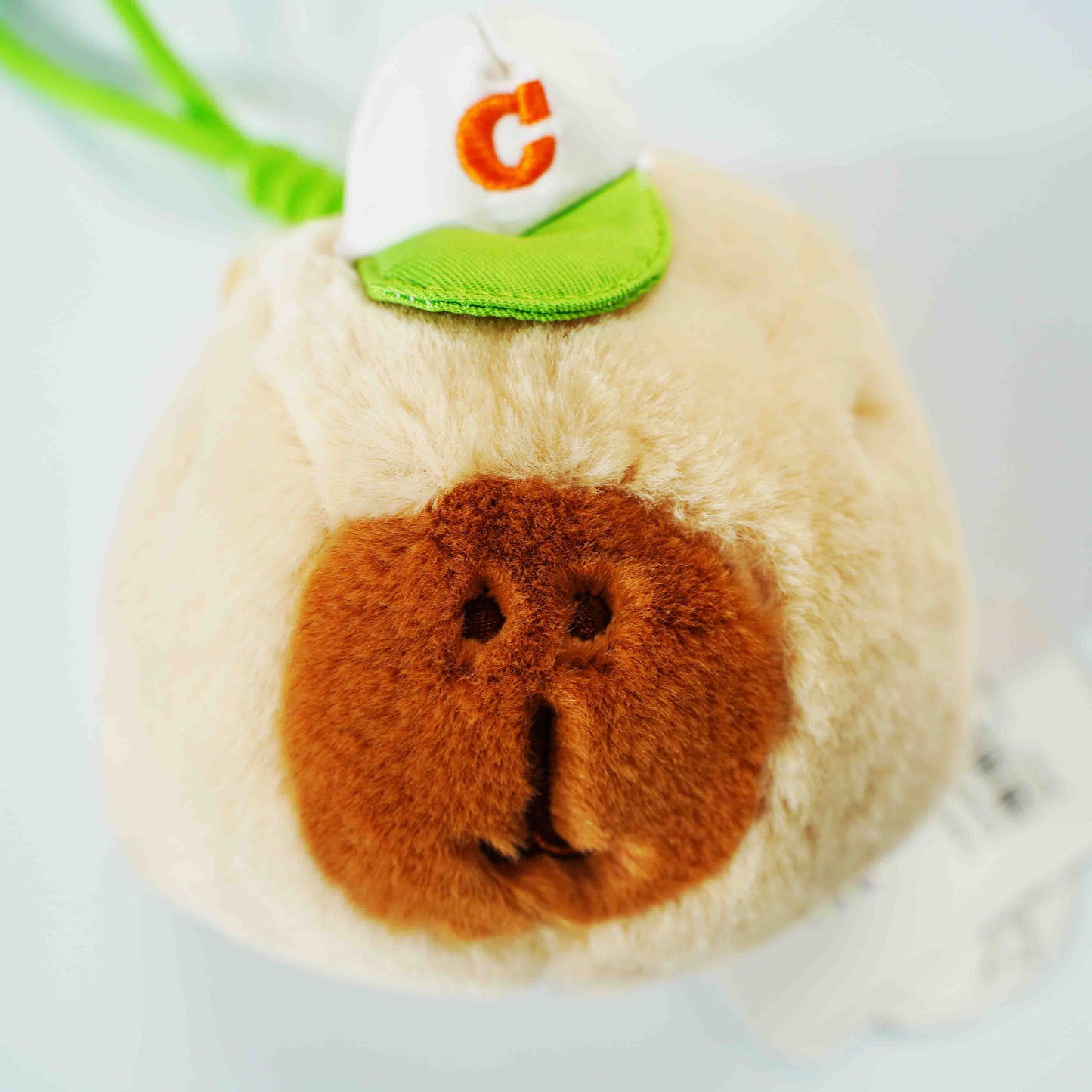 Cartera pequeña de carpincho con cordón